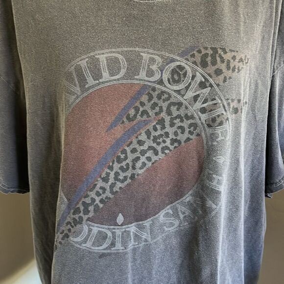 David Bowie Distressed Gray Graphic Shirt - Picture 4 of 9